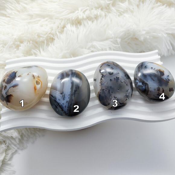 Dendritic Agate Palm Stone Grounding Crystal - Picture 7 of 9